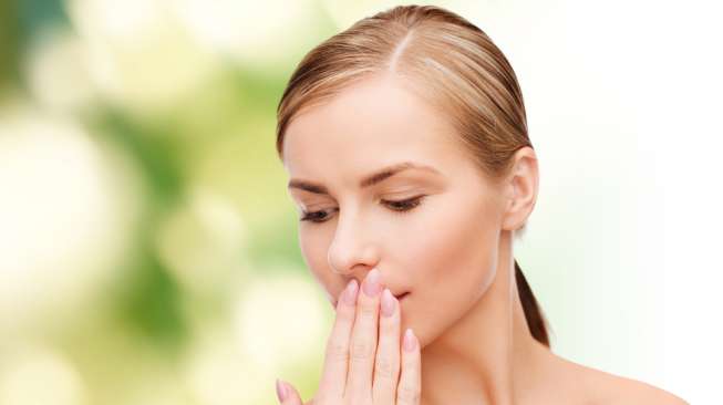 Ilustrasi bau mulut. (Shutterstock)