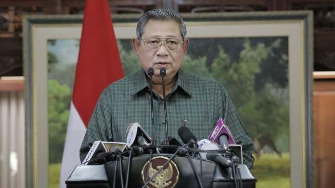 Presiden SBY menggelar konpers Wikileaks di pendopo Puri Cikeas, Bogor, Jawa Barat   Kamis (31/7). [Rumgapres/Abror]