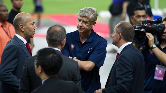 Pullis Hengkang, Wenger Terkejut