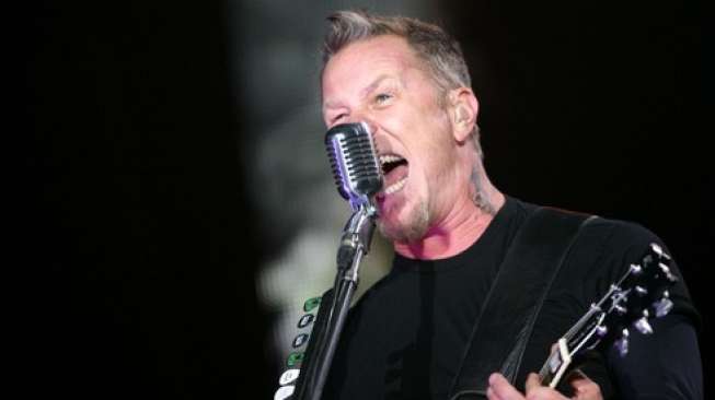 James Hetfield, Terpaksa Ikut Les Vokal Setelah Nyanyikan Lagu Orang