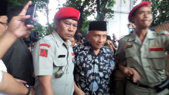 Masyarakan dan simpatisan menghadiri halal bi halal Prabowo-Hatta di Rumah Polonia, Jaktim, Minggu (3/8). [suara.com/Bowo Raharjo]