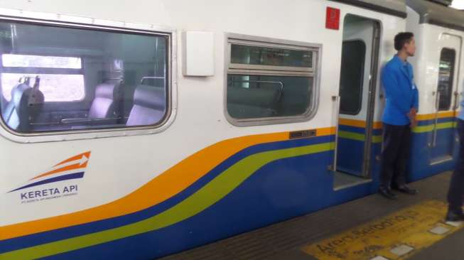 Mulai 1 April 2016, Tarif Kereta Api Ekonomi Bakal Turun