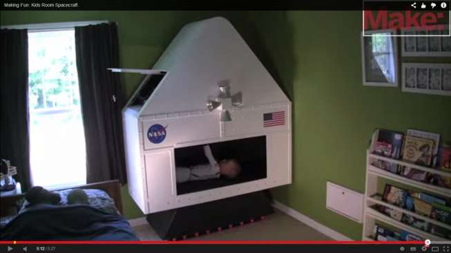 Video: Lelaki Ini Buatkan Simulator Pesawat NASA untuk Anaknya