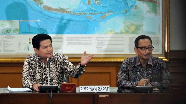 Kemitraan Partnership memberikan penghargaan atas prakarsa dan inovasi KPU RI dalam transparansi data pemilu di ruang sidang utama lantai 1 KPU pusat Jakarta, Selasa (5/8). [suara.com/Adrian Mahakam]