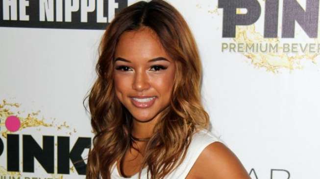 Chris Brown Punya Bayi, Karrueche Tran Putuskan Hubungan?