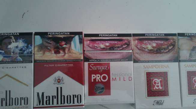 Mereka Bisa Nikmati Rokok Sambil Lihat Gambar Kanker