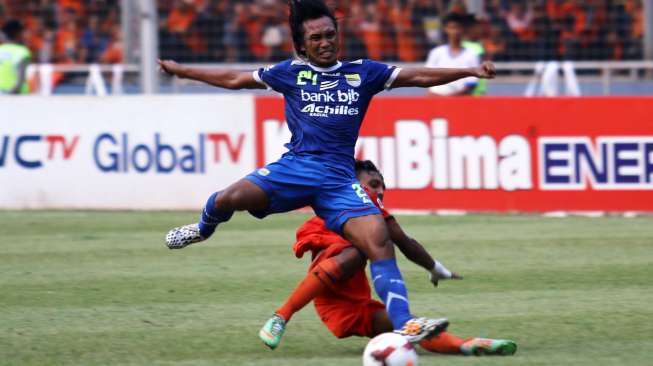 Prediksi Persib vs Persija: Lebih dari Sekadar 3 Poin