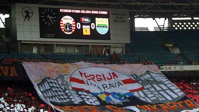 RD: Persija Butuh Lapangan Dengan Tribun Penonton