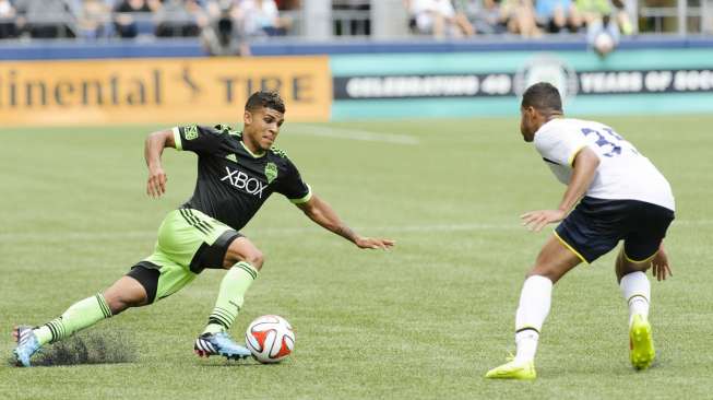 Everton Dapatkan Atsu, Spurs Boyong Yedlin