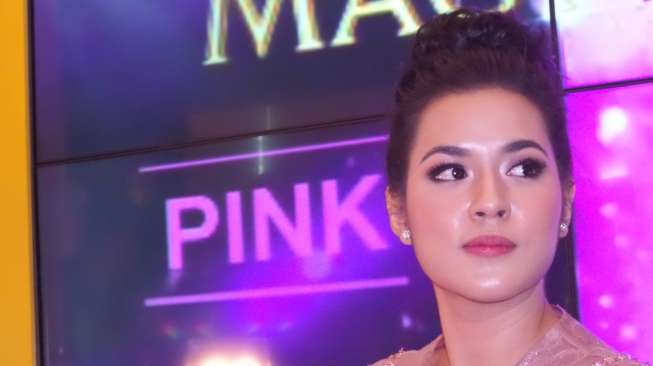 Terbiasa Sibuk, Raisa Akui Mentalnya Terganggu karena di Rumah Terus