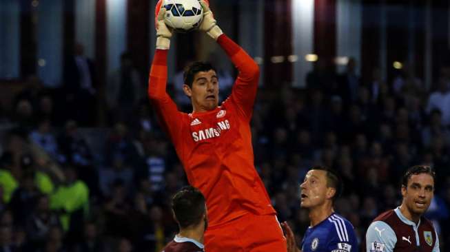 Mourinho Belum Pastikan Courtois Kiper No.1 Chelsea  