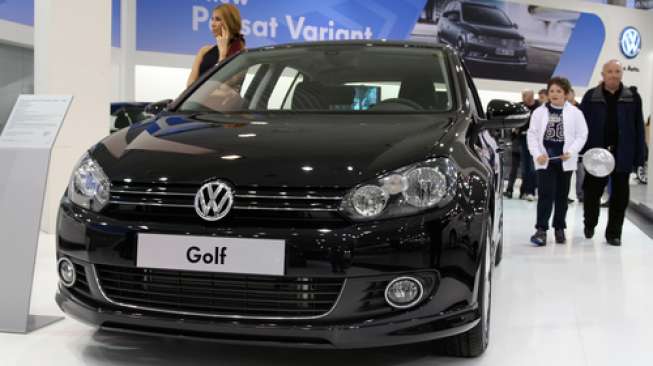 Ilustrasi VW Golf (Shutterstock).