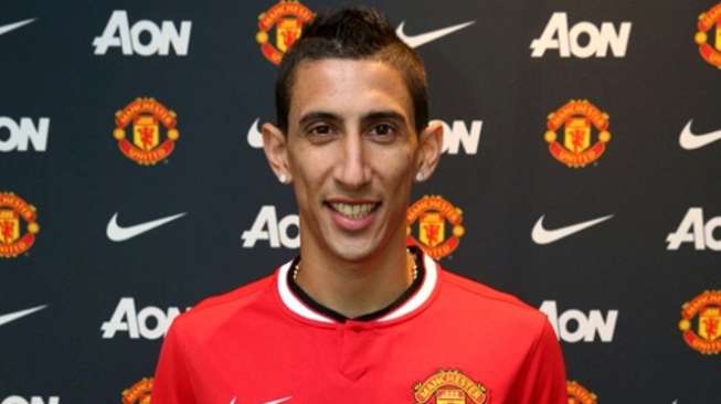 Angel Di Maria resmi berkostum Manchester United. [ManUtd.com]