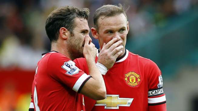 Rooney Tak Sabar Bermain dengan Falcao 