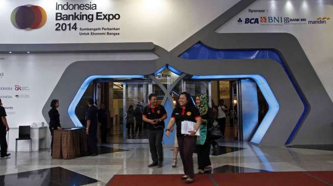 Sebanyak 70 bank berpartisipasi dalam acara Indonesia Banking Expo (IBEX) 2014 di Jakarta Convention Center (JCC), Jakarta, Kamis (28/8).[suara.com/Kurniawan Mas'ud]