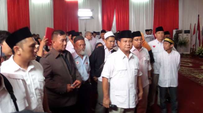 Sebelum Kongres Gerindra, Prabowo Cari Pengganti Suhardi