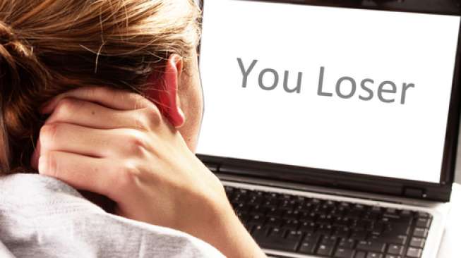Ilustrasi bullying di internet (Shutterstock).