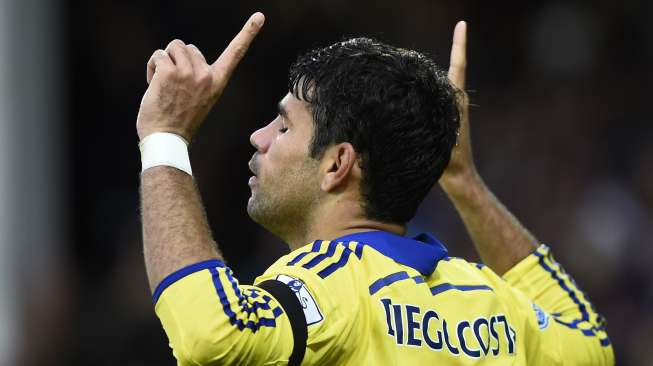 Diego Costa usai mencetak gol keduanya ke gawang Everton [Reuters/Dylan Martinez]