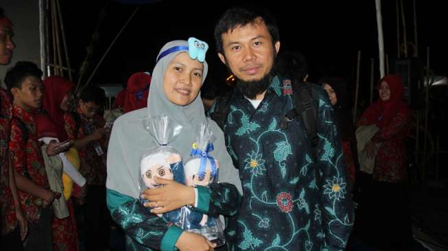Suami-Istri Hantarkan Mahasiswa UGM Raih 7 Emas di Pekan Ilmiah