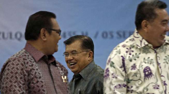 Wakil Presiden terpilih Jusuf Kalla menghadiri Silaturahmi dan Rapat Kerja Pengurus Badan Kerja Sama Perguruan Tinggi Islam Swasta (BKS-PTIS) Se- Indonesia di Univ. Al-Azhar Jakarta, Selasa (3/9). [suara.com/Kurniawan Mas'ud]