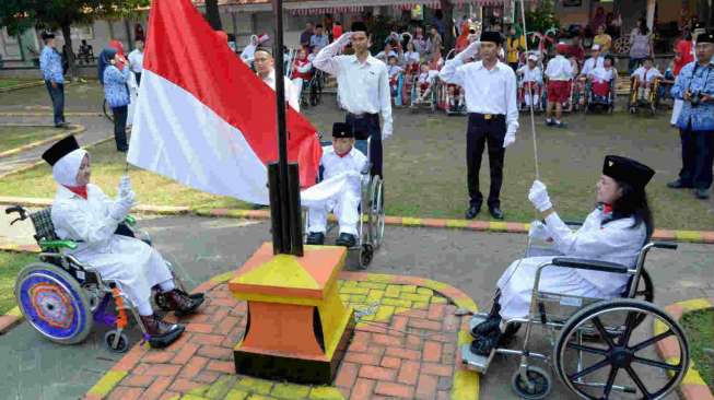 Temui Jokowi, Penyandang Difabel Lakukan Perjalanan Dari Aceh