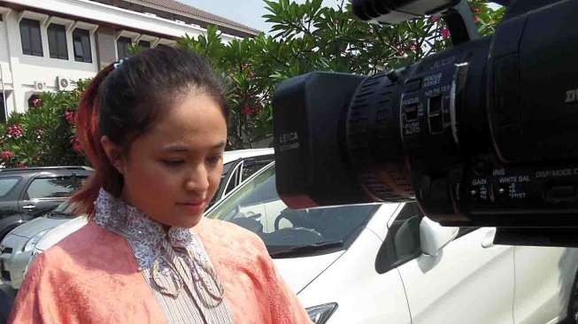 Marshanda menghadiri sidang lanjutan cerai dengan Ben Kasyafani di Pengadilan Negeri Jakarta Pusat, Selasa (9/9). [suara.com/Ismail]