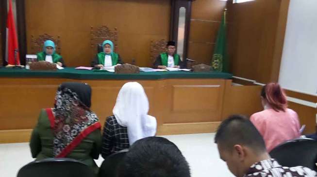 Marshanda menghadiri sidang lanjutan cerai dengan Ben Kasyafani di Pengadilan Negeri Jakarta Pusat, Selasa (9/9). [suara.com/Ismail]