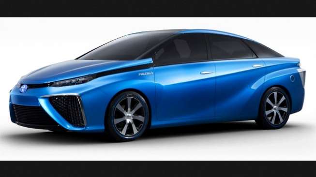 "Fuel Cell Vehicle" Toyota Dijual Mulai 2015