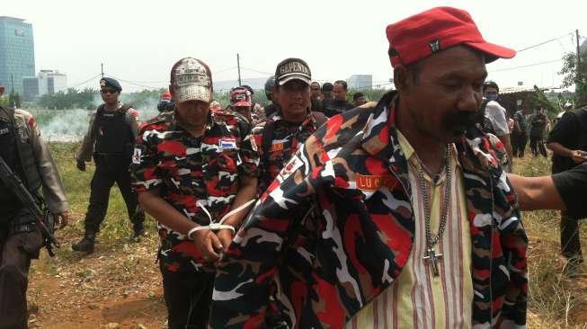 Polda Lepaskan 16 Anggota Laskar Merah Putih yang Kuasai Waduk Rio