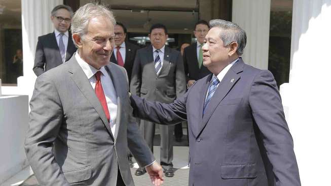 Presiden SBY menerima mantan PM Inggris Tony Blair di kantor Kepresiden, di Jakarta, Kamis (11/9). [Rumgapres/Abror]