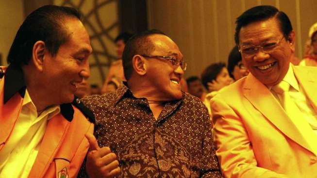 Agung Laksono Gantikan Posisi Ical di AMPI