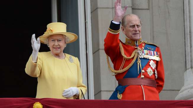 Ratu Elizabeth II dan Pangeran Phillips dalam sebuah kesempatan di Istana Buckingham. (shutterstock)