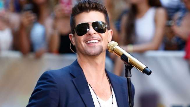 Robin Thicke Akui Tidak Tulis Lagu "Blurred Lines"