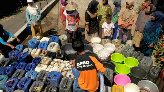 Kementerian PU Siapkan Bantuan Bencana Erupsi Slamet