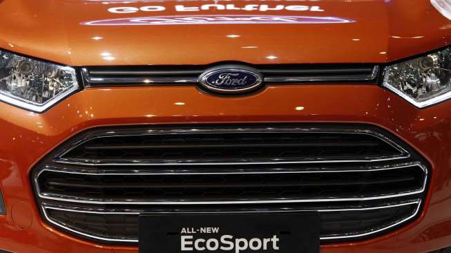 Mobil Ford Ecosport yang mengusung mesin Ecobust berkepasitas 1.500cc di ajang IIMS 2014, Kamis (18/9). [suara.com/Kurniawan Mas'ud]