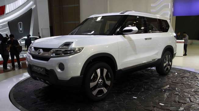 Tampilan Daihatsu SUV Concept di ajang pameran otomotif IIMS 2014 di JIExpo Kemayoran, Jakarta, Kamis (18/9). [suara.com/Kurniawan Mas'ud]