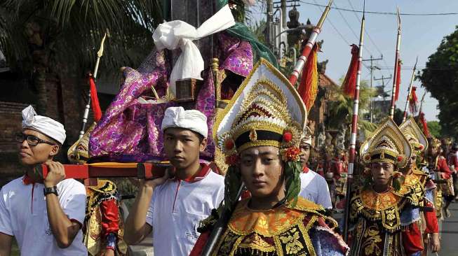 Lekat dengan Pria Bali, Ini Makna Tari Baris