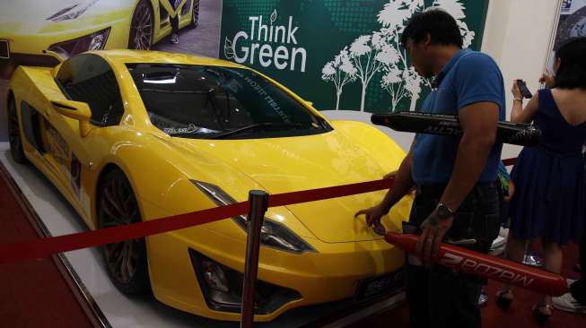 Mobil Listrik, Terobosan Karya Anak Bangsa di IIMS 2014