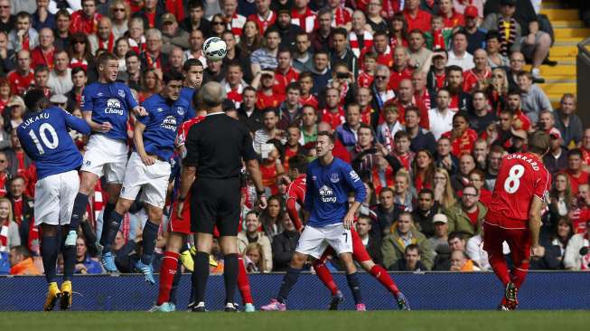 Gol Jagielka Batalkan Kemenangan Liverpool di Derby Merseyside