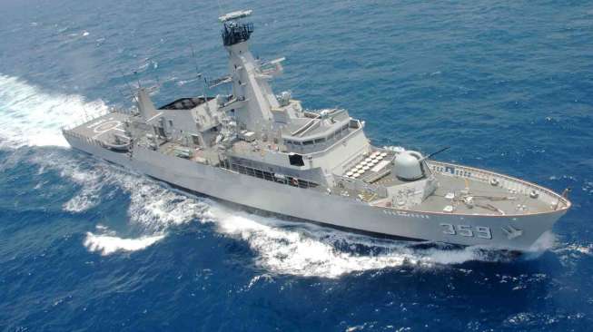 KRI Usman Harun Deteksi Kontak Asing di Laut Natuna Utara