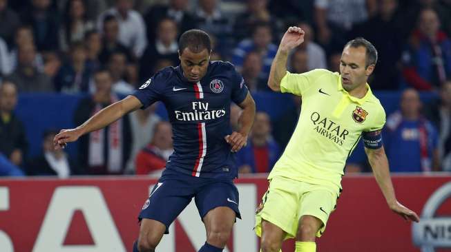 Iniesta Akui PSG Tampil Lebih Baik dari Barcelona