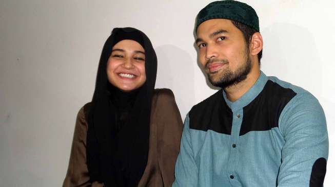 Teuku Wisnu Ingin Shireen Sungkar Ikut Istri Virgoun Bercadar