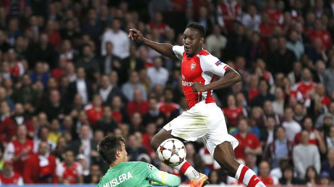 Cetak Hattrick, Welbeck Banjir Pujian