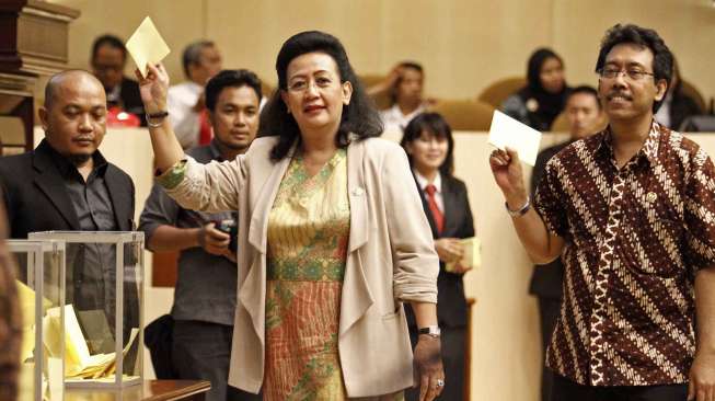 Proses pemilihan pimpinan DPD RI periode 2014-2019 digelar di ruang Sidang Paripurna DPD, Gedung Nusantara, Senayan, Jakarta, Kamis (2/10). [suara.com/Kurniawan Mas'ud]