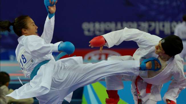 Penampilan Dua Karateka Mengakhiri Kiprah Indonesia di Incheon