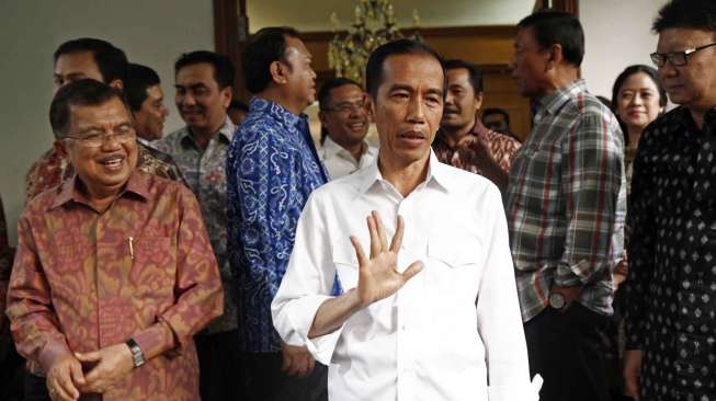 Jokowi Keluhkan Defisit APBN dan Subsidi BBM