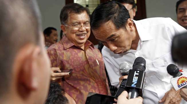 Formappi: Jokowi Jangan Galau dengan Posisi Parlemen