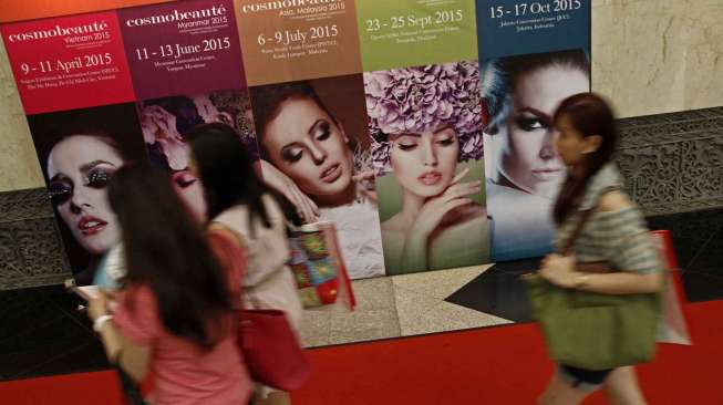 Pameran industri kecantikan terbesar di Indonesia, Cosmobeaute Indonesia 2014 ke-9, berlangsung di Jakarta Convention Center, Sabtu (11/10).  [suara.com/Kurniawan Mas'ud]