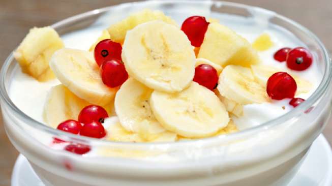 Salad Pisang Berry Untuk Sarapan