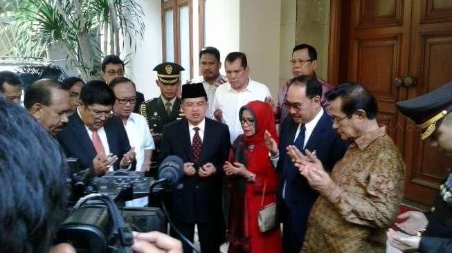 Wapres Jusuf Kalla Datangi Istana Merdeka